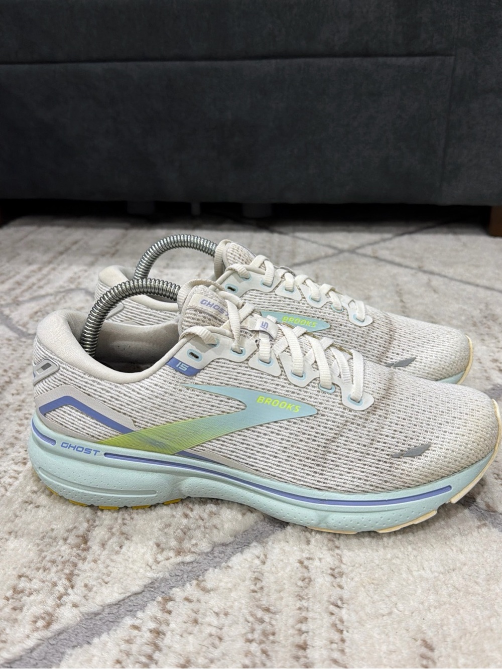 Brooks Ghost 15 Womenβs Size 8.5 White Blue Green Running Walking Shoes Sneakers